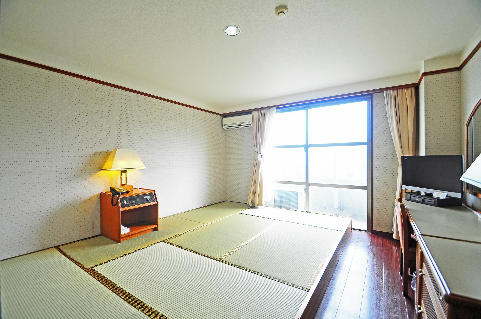 Hotel Kyowa Miyakojima  Buitenkant foto